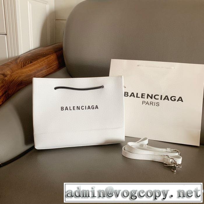 シンプルなファッション 多色可選 バレンシアガ BALENCIAGA スタイルアップ  レディースバッグ 2020モデル