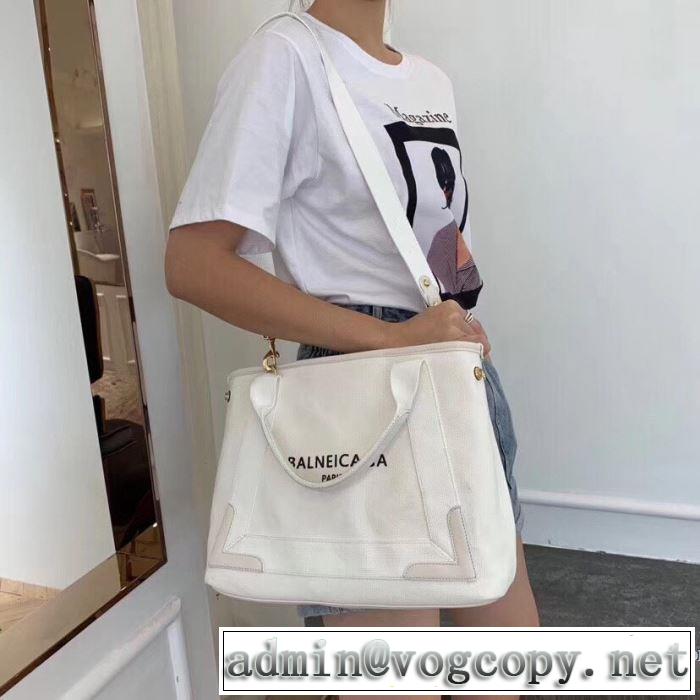BALENCIAGA  大幅割引価格 バレンシアガ 今年の春トレンド  レディースバッグ 大人の新作こそ
