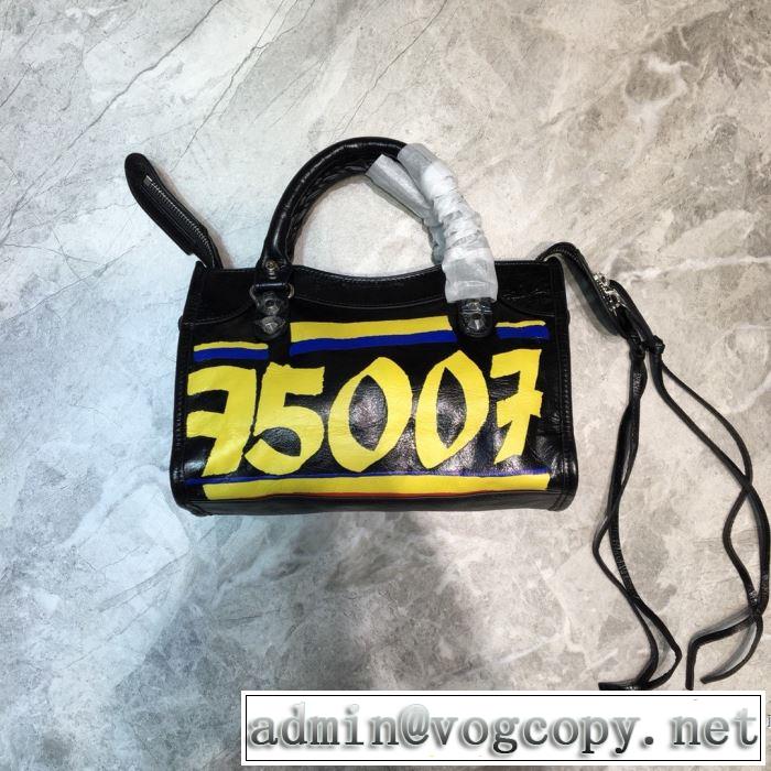 コーデの完成度を高める  レディースバッグ オススメのアイテムを見逃すな バレンシアガ BALENCIAGA
