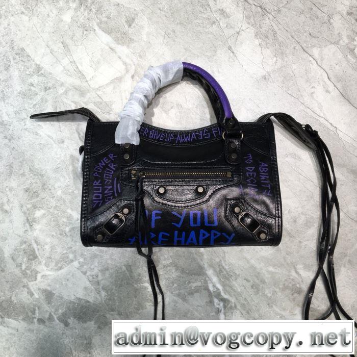 BALENCIAGA  スタイルアップ  2020モデル バレンシアガ ストリート感あふれ  レディースバッグ