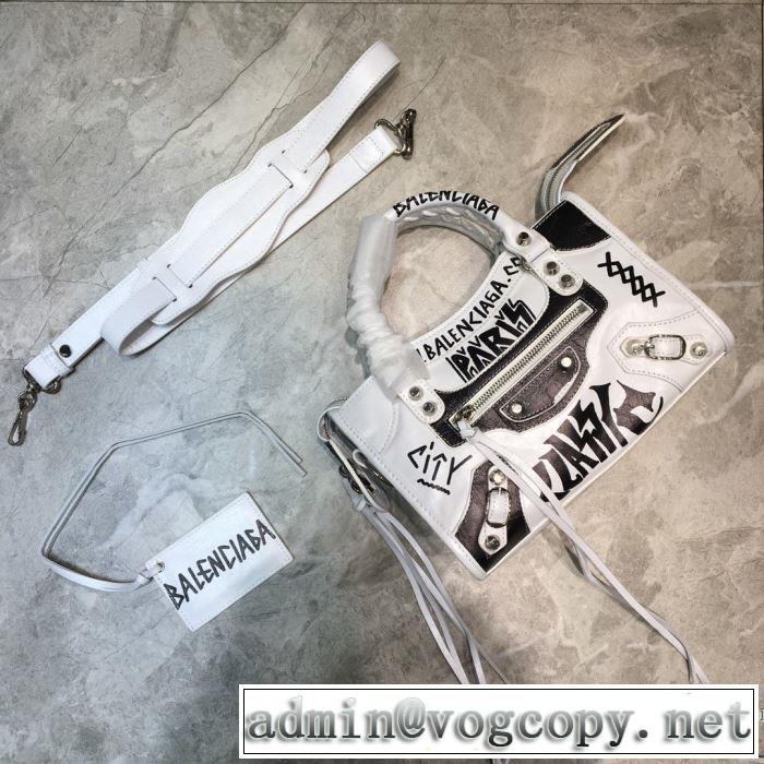 安心安全人気通販 バレンシアガ BALENCIAGA ストリート界隈でも人気  レディースバッグ 20新作です