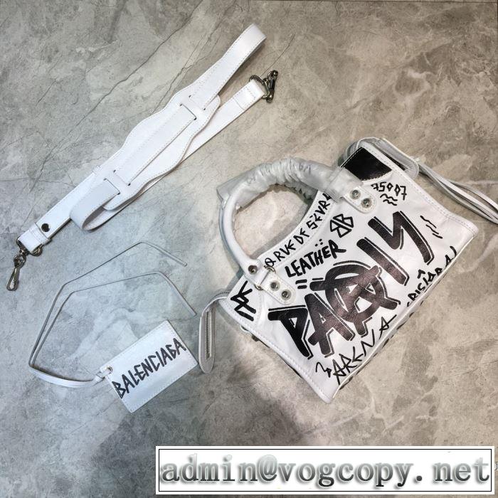 安心安全人気通販 バレンシアガ BALENCIAGA ストリート界隈でも人気  レディースバッグ 20新作です