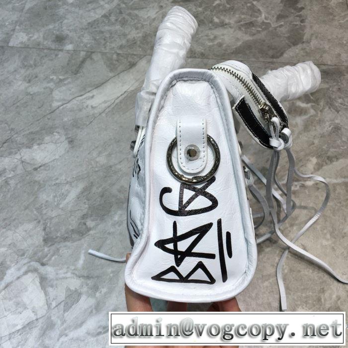 安心安全人気通販 バレンシアガ BALENCIAGA ストリート界隈でも人気  レディースバッグ 20新作です