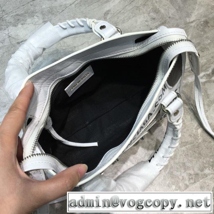安心安全人気通販 バレンシアガ BALENCIAGA ストリート界隈でも人気  レディースバッグ 20新作です