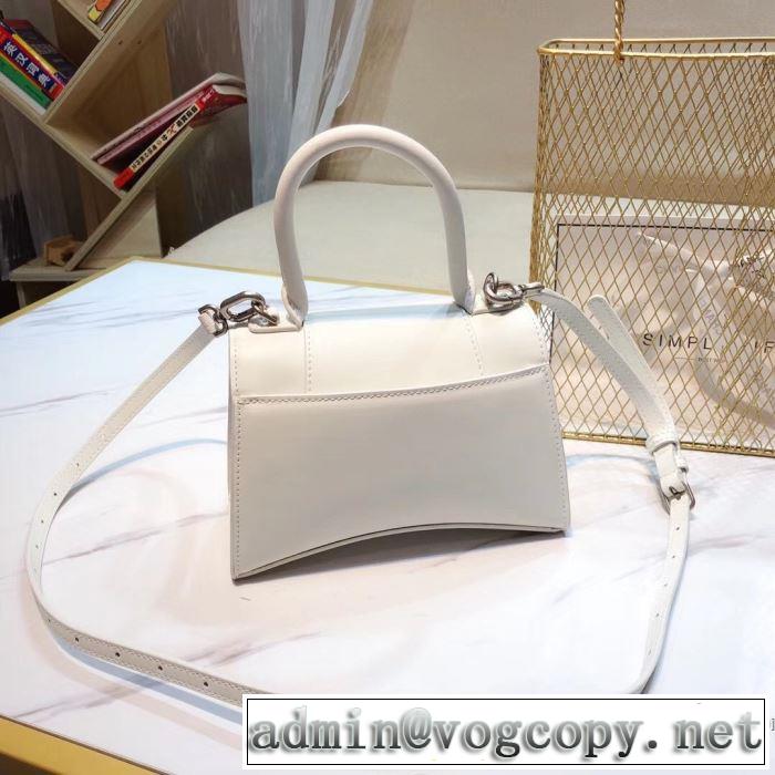 差をつけたい人にもおすすめ レディースバッグ 人気は今季も健在 バレンシアガ BALENCIAGA