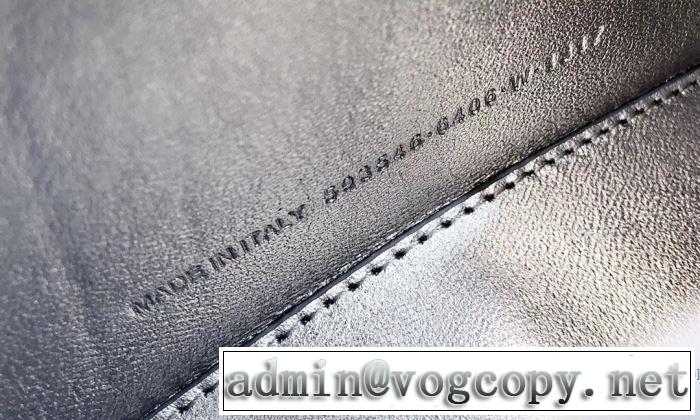 非常にシンプルなデザインな レディースバッグ 価格帯が低い バレンシアガ BALENCIAGA