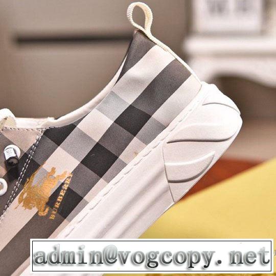 累積売上総額第１位 バーバリー BURBERRY 絶対に見逃せない スニーカー  20SS☆送料込