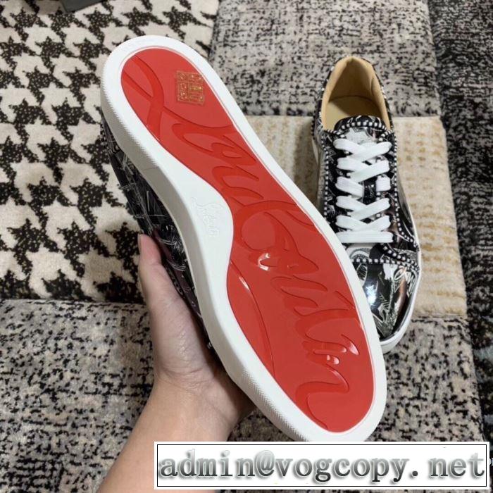 ストリート感あふれ クリスチャンルブタン Christian Louboutin 普段使いにも最適なアイテム ランニングシューズ