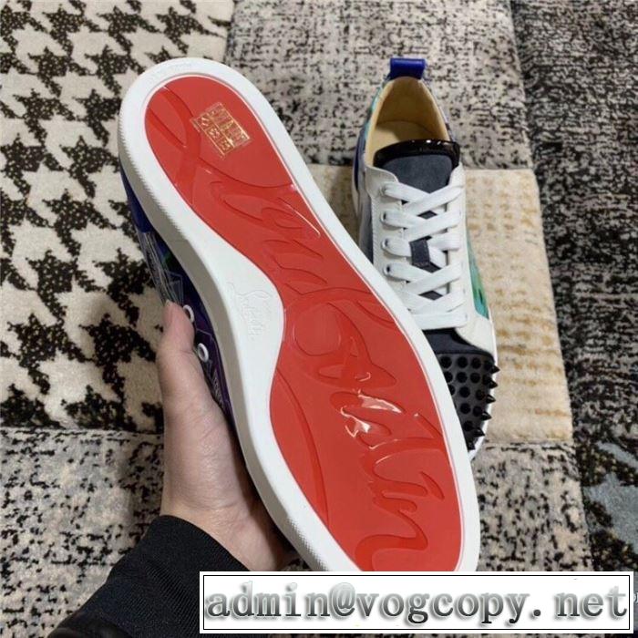有名ブランドです クリスチャンルブタン Christian Louboutin 着こなしを楽しむ ランニングシューズ