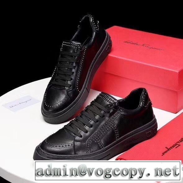 ローファー 通勤通学どちらでも使え サルヴァトーレフェラガモ FERRAGAMO 限定アイテムが登場