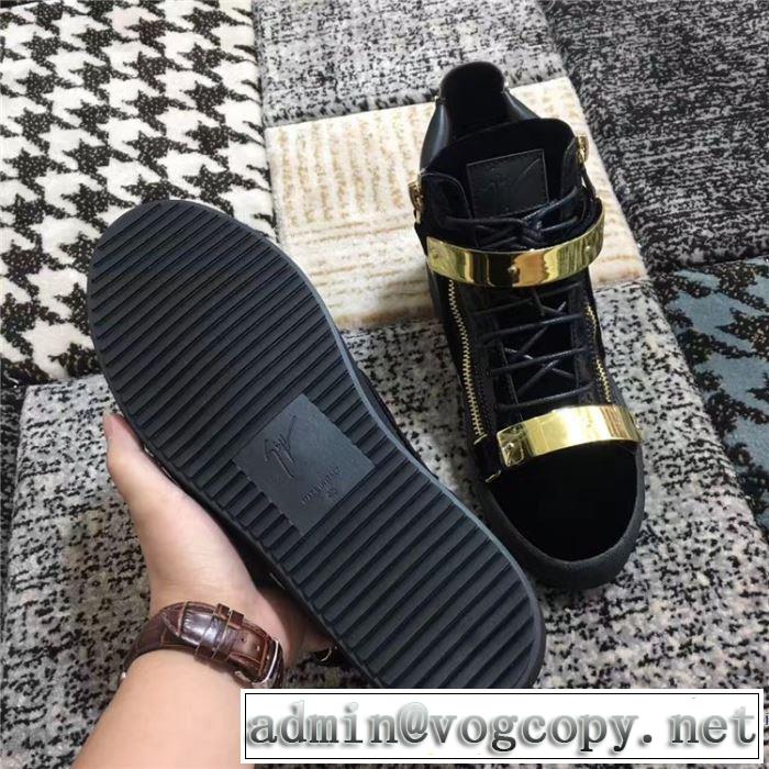 GIUSEPPE ZANOTTI  価格帯が低い ジュゼッペ ザノッティ非常にシンプルなデザインな ランニングシューズ