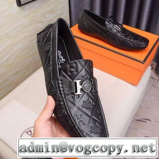 エルメス 通勤通学どちらでも使え HERMES 限定アイテムが登場 ローファー 万能に使える