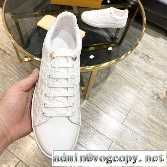 LOUIS VUITTON ストリート界隈でも人気 ルイ ヴィトン2色可選  20新作です スニーカー デザインお洒落