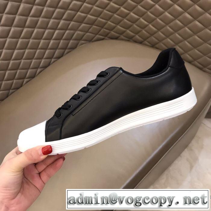 2色可選 シンプルなファッション スニーカー この時期の一番人気は プラダ PRADA