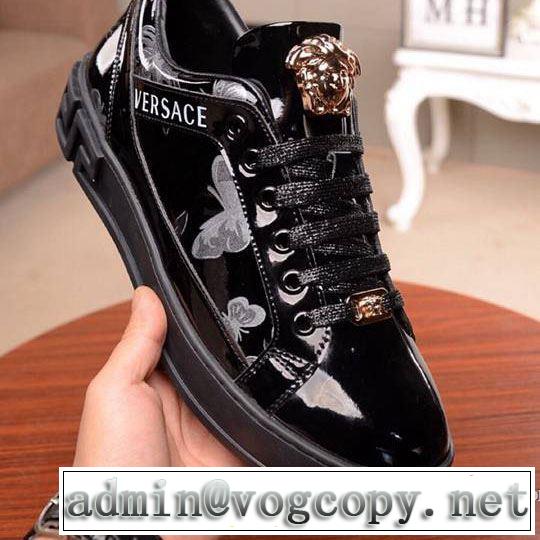 ヴェルサーチ 3色可選 どのアイテムも手頃な価格で VERSACE スニーカー トレンド最先端のアイテム