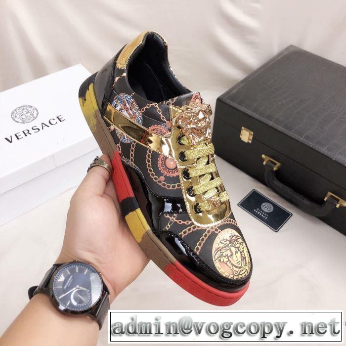 春夏コレクション新品 ヴェルサーチ2色可選  VERSACE 普段見ないデザインばかり スニーカー