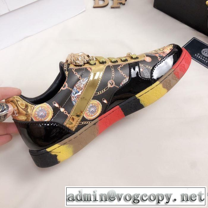 春夏コレクション新品 ヴェルサーチ2色可選  VERSACE 普段見ないデザインばかり スニーカー