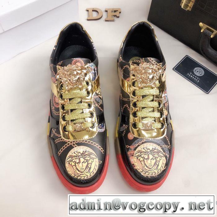 春夏コレクション新品 ヴェルサーチ2色可選  VERSACE 普段見ないデザインばかり スニーカー