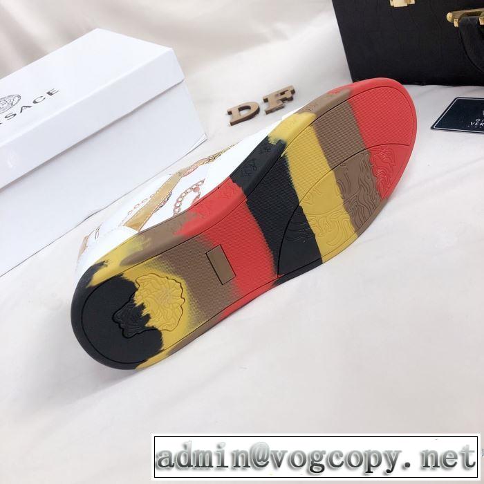 春夏コレクション新品 ヴェルサーチ2色可選  VERSACE 普段見ないデザインばかり スニーカー