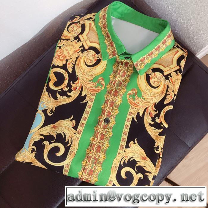 2色可選 おしゃれさんはいち早く取り 2019秋冬人気色おすすめ VERSACE ヴェルサーチ  シャツ