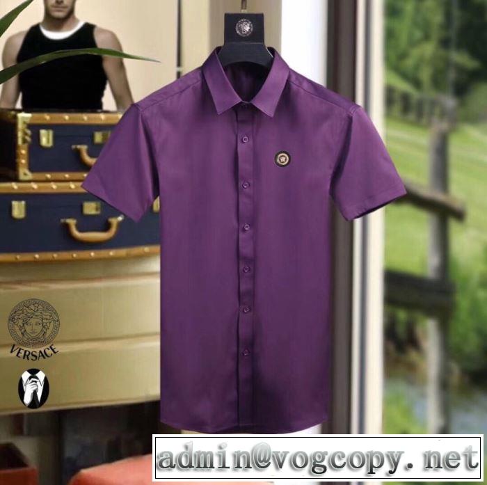 2020春夏トレンド ヴェルサーチ MEDUSA シャツ コピー 品VERSACE 通販肌触りの良いカジュアルシャツコーデ
