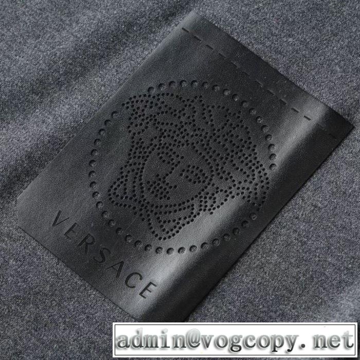 2色可選 長袖/Tシャツ 秋冬の最新アウターが続々登場 VERSACE 2020秋冬流行ファション  ヴェルサーチ 防寒性も抜群