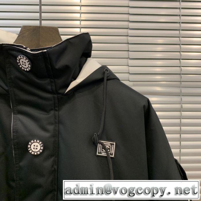 ダウンジャケット 2019秋冬最安価格新品 CH CH 暖かさと軽い着心地を両立させている