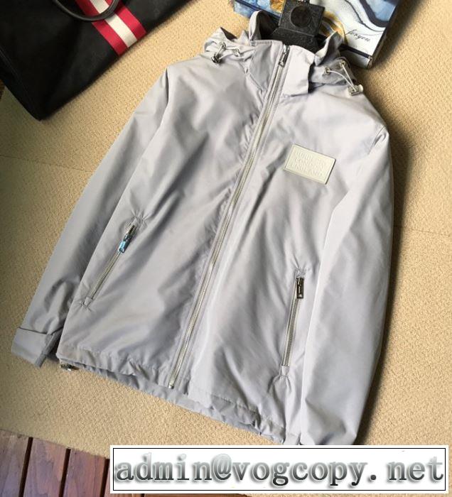 限定品が登場 2色可選 バーバリー BURBERRY 2020年春夏コレクション フード付きコート