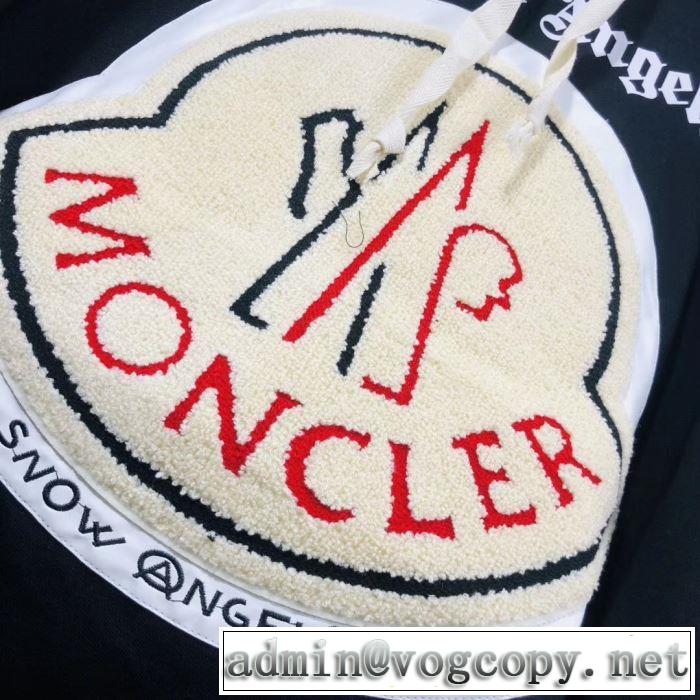 3色可選 冬のスタイルの幅が広がりそう MONCLER モンクレール パーカー 定番人気の2019秋冬モデル