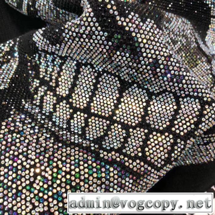 PHILIPP PLEIN 2019秋冬新作の相棒を大公開 フィリッププレイン プルオーバー 急に肌寒くなった時に欲しいNo.1