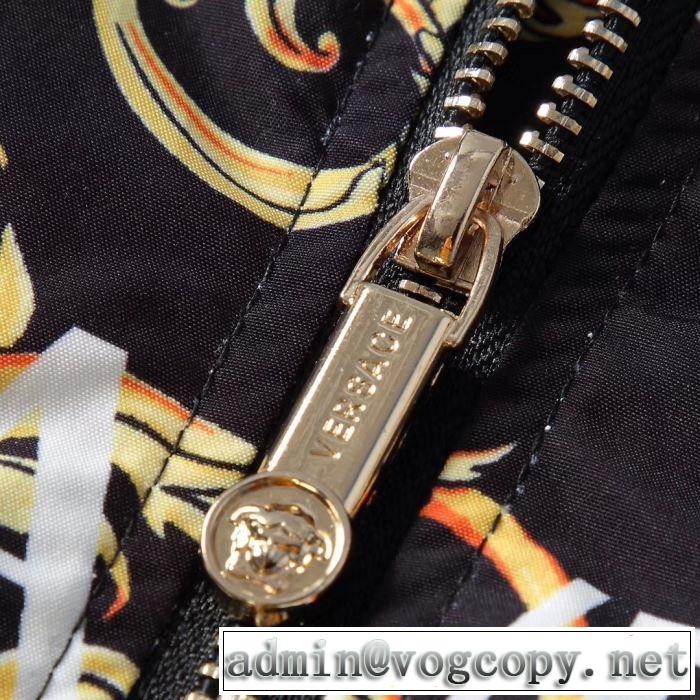 VERSACE 完売必至の人気モデルをご紹介 ヴェルサーチ  ブルゾン 2019トレンド秋冬おすすめ安い