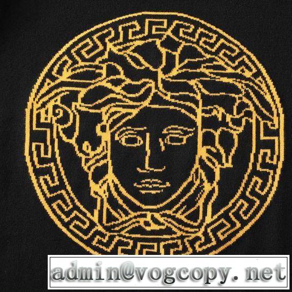 プルオーバー 2019秋冬最安価格新品 VERSACE ヴェルサーチ  大人かわいい秋冬コーデを楽しみ