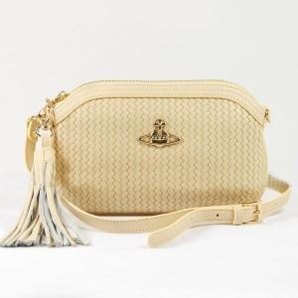 人気商品  2026秋冬 VIVIENNE WESTWOOD ヴィヴィアン ウエストウッド  ショルダーバッグ キャリア女性のお悩み解決