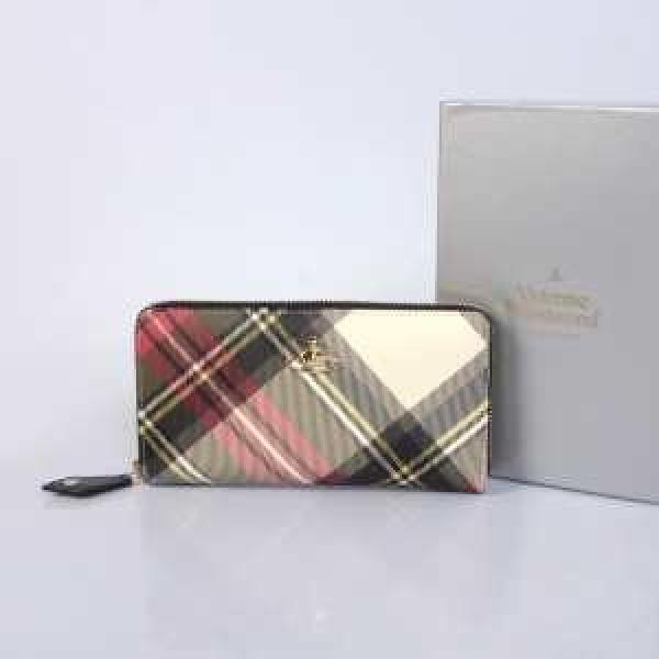 最上級の逸品 VIVIENNE WESTWOOD 二つ折り小銭入れ 上品且つ高級感漂うウォレット
