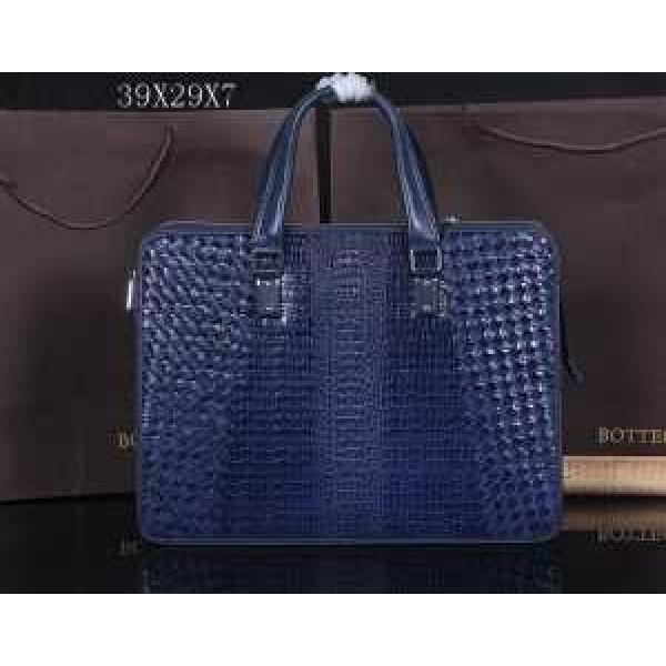 抜群の雰囲気が作れる! 2026 BOTTEGA VENETA ボッテガ ヴェネタ 手持ち&amp;ショルダー掛け BV-M3841