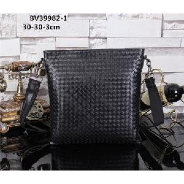 2026 BOTTEGA VENETA ボッテガ ヴェネタ 高級感演出 メンズ用斜め掛け/肩掛けバッグ BV39982-1