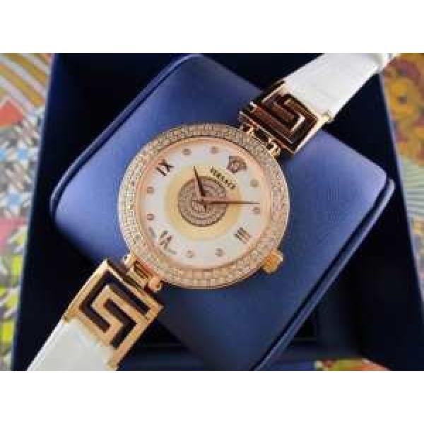 2026秋冬 存在感◎  VERSACE ヴェルサーチ 腕時計