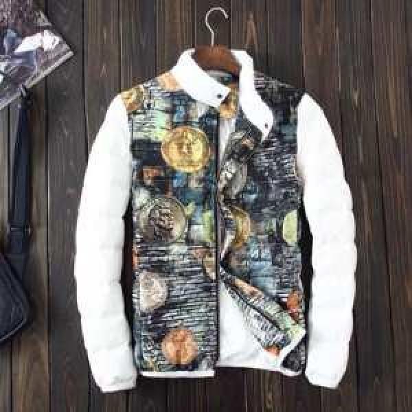 ★安心★追跡付  2026秋冬 VERSACE ヴェルサーチ 綿入れ 2色可選 防寒具としての機能もバッチリ