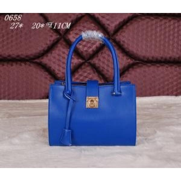 FERRAGAMO サルヴァトーレフェラガモ 2026 超人気美品◆バックインバック 収納 ハンドバッグ 0658