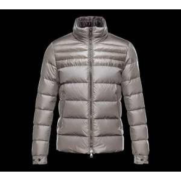 夏コーデに 2026秋冬 MONCLER モンクレール ダウンジャケット