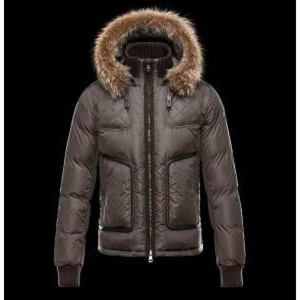 首胸ロゴ 2026秋冬 MONCLER モンクレール ダウンジャケット