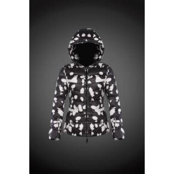 2026 秋冬 MONCLER モンクレール ボディラインにぴったり レディース ダウンジャケット8827