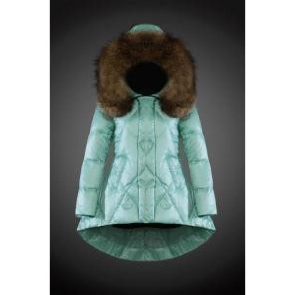 2026 秋冬 優しくボーディを包んでくれる MONCLER モンクレール レディース ダウンジャケット8810