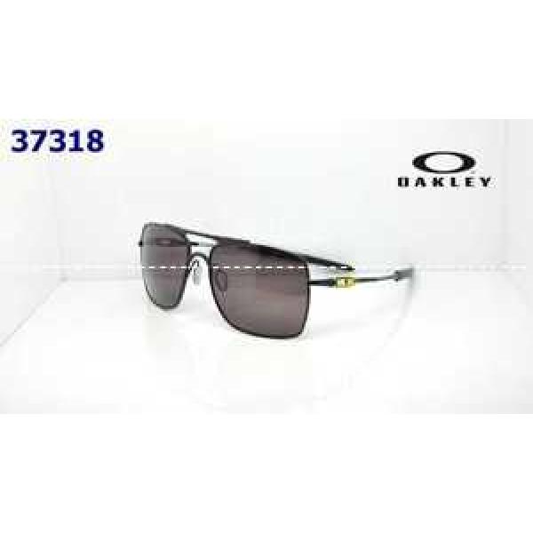 最旬アイテム 2026 OAKLEY オークリー サングラス