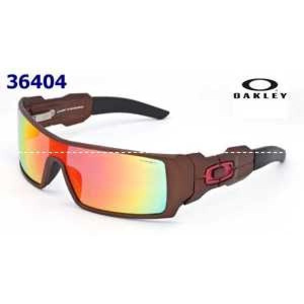 大人のおしゃれに 2026 OAKLEY オークリー サングラス