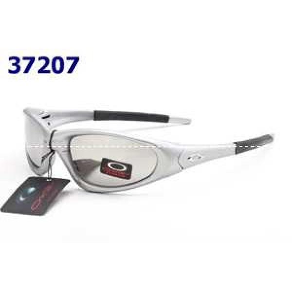 個性派 2026 OAKLEY オークリー サングラス