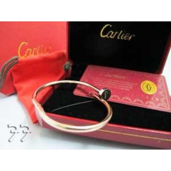 大人のおしゃれに 2026春夏 CARTIER カルティエ バングル