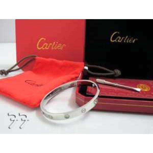 抜群の雰囲気が作れる! 2026春夏 CARTIER カルティエ バングル