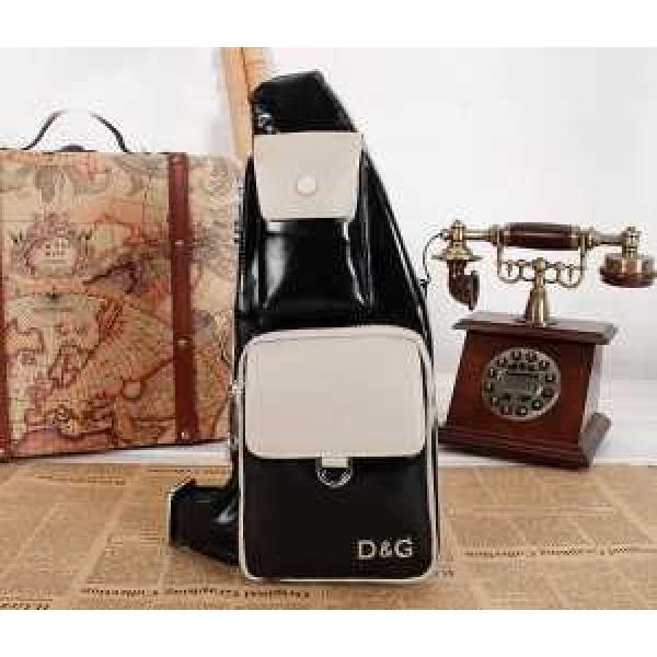 2026 新入荷! Dolce&amp;Gabbana ドルチェ＆ガッバーナ ショルダーバッグ DG-M2099-1A