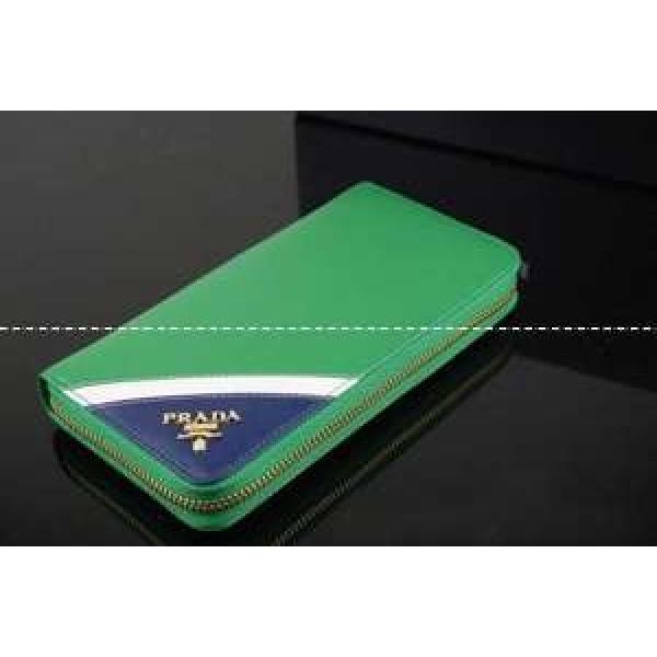 2026 新作 PRADA プラダ 二つ折り小銭入れ 長財布